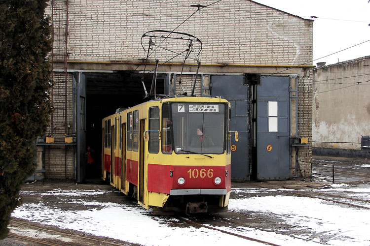 Tatra KT4SU #1066