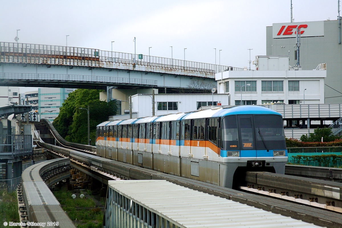 Tokyo Monorail 1000 series #1055..1060