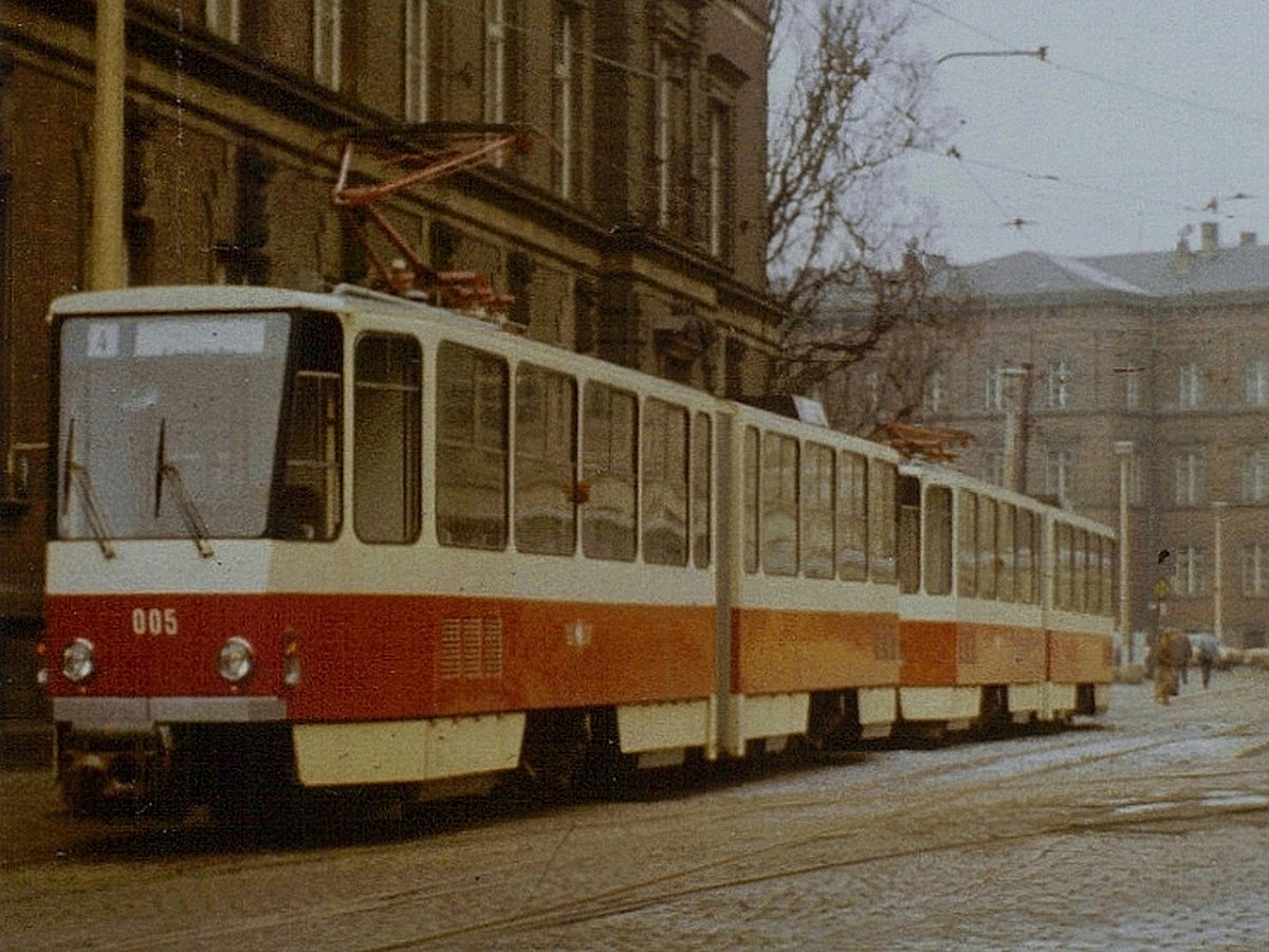 Tatra KT4D #005