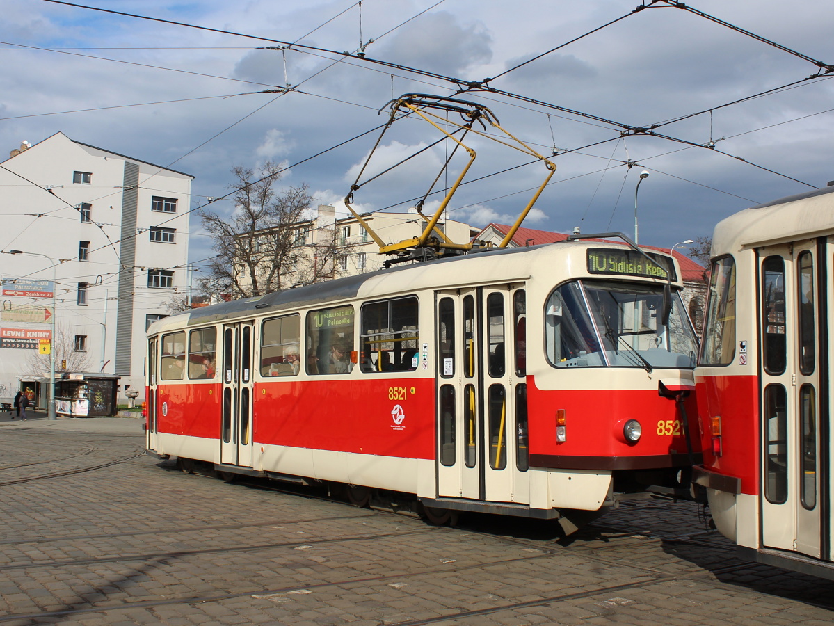 Tatra T3 #8521